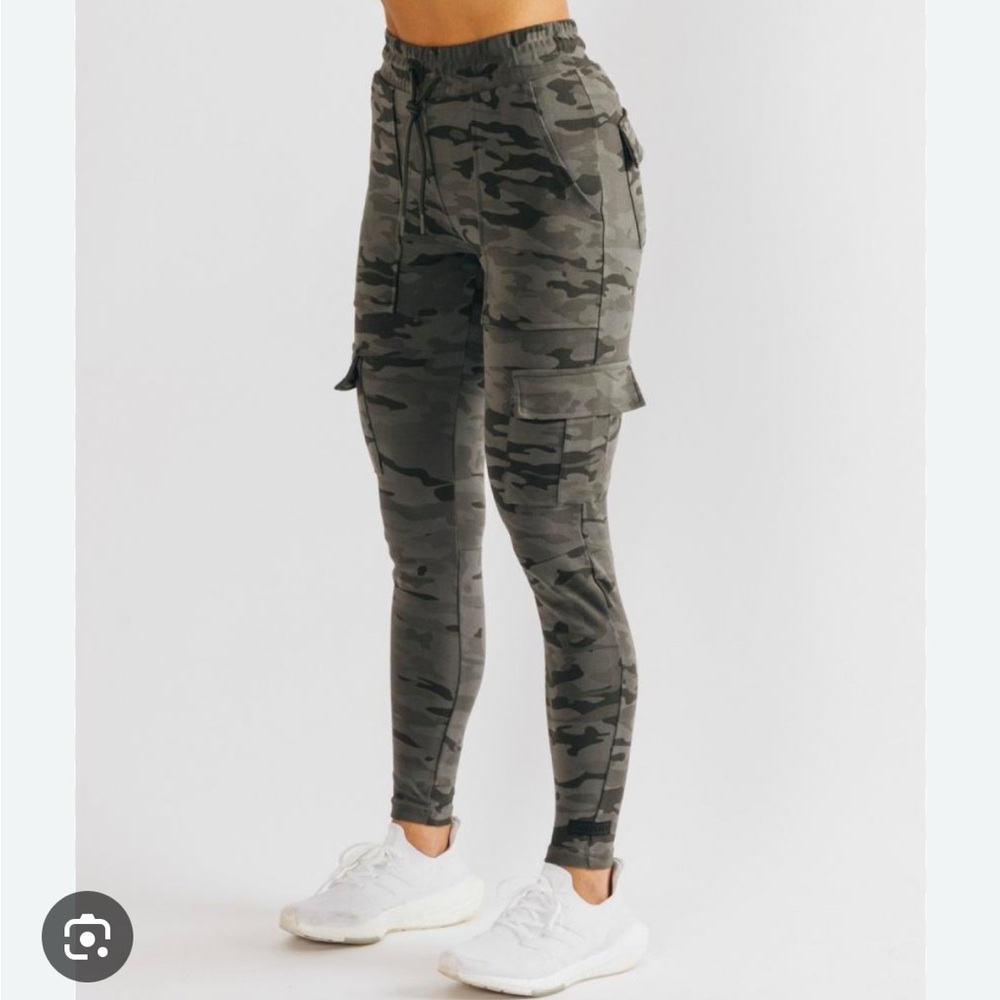 SOLD Alphalete Identity Cargo Joggers - Terrain Camo